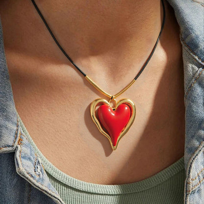 Exaggerated Large Heart Necklace Sweet and Spicy Lolita Style Pendant Clavicle Chain for Women
